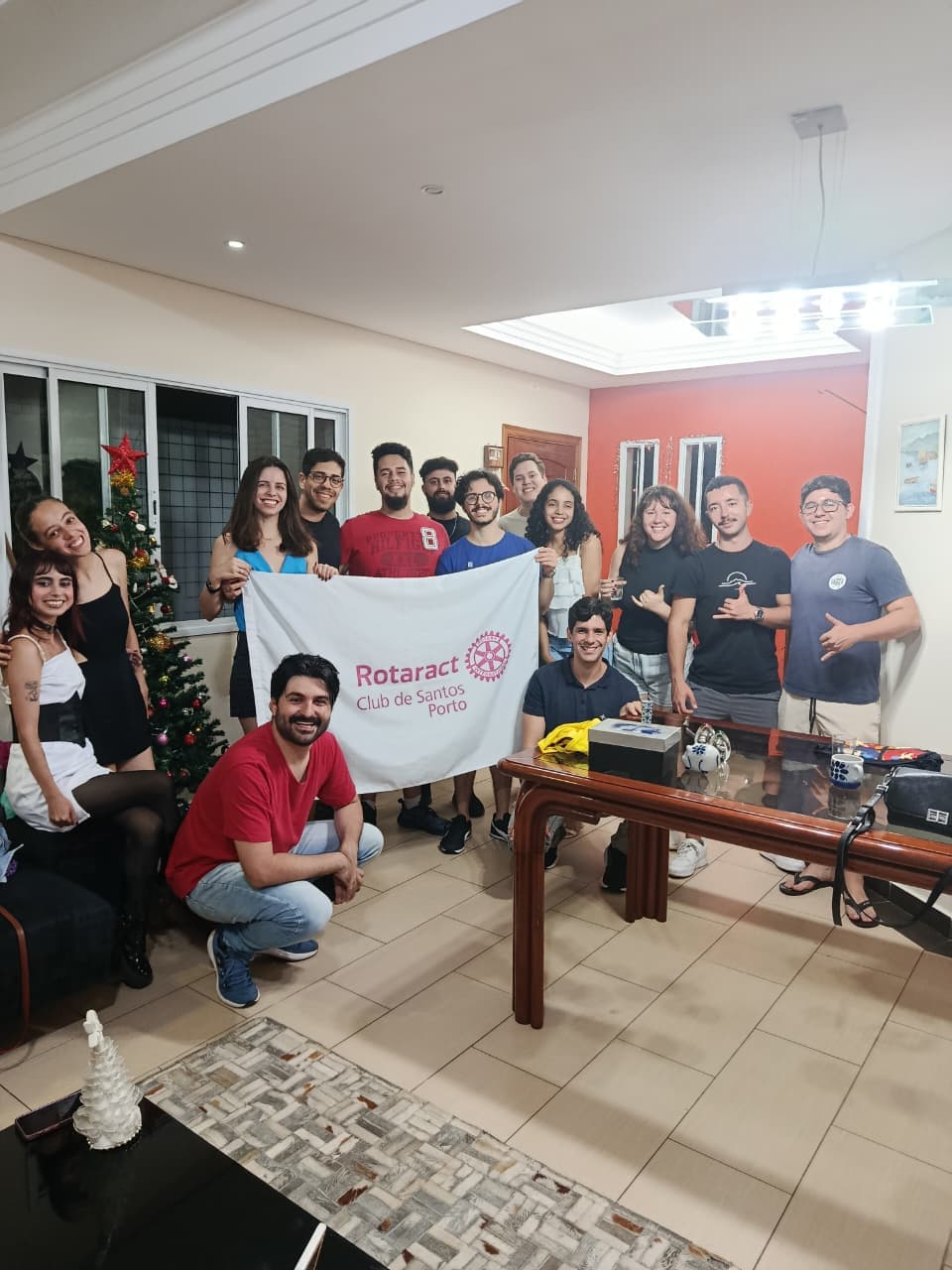 Membros do Rotaract Santos Porto